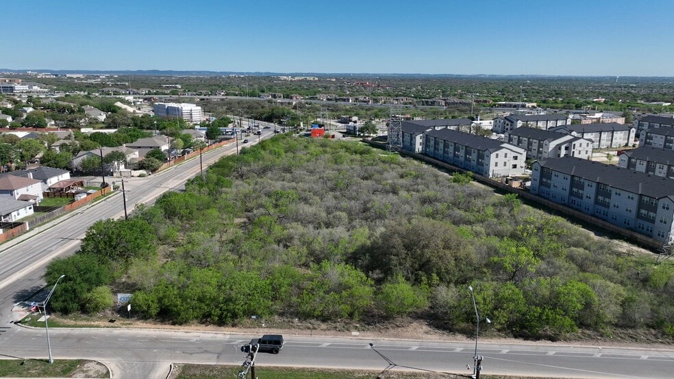 N Hunt Ln, San Antonio, TX for sale - Commercial Listing Video - Image 3 of 10