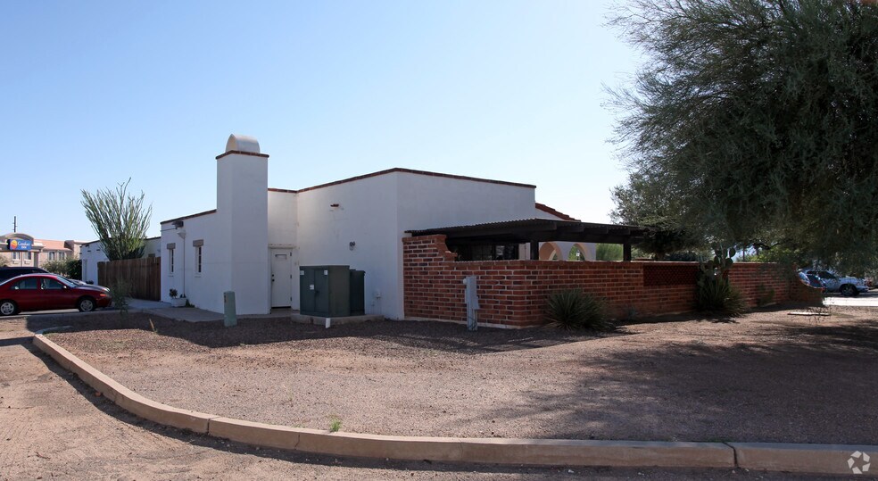 86 W Esperanza Ave, Green Valley, AZ for sale - Building Photo - Image 3 of 8