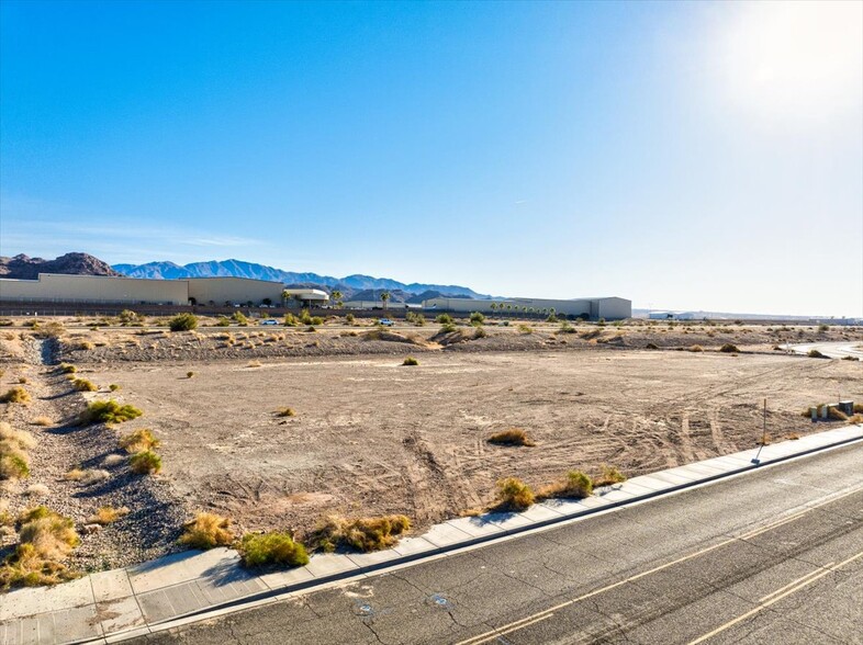 6545 Showplace Ave, Lake Havasu City, AZ for sale - Building Photo - Image 3 of 15