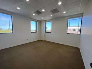 388 Devlin Rd, Napa, CA for lease Interior Photo- Image 2 of 9