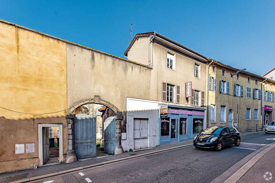 Retail in Francheville for lease - Primary Photo - Image 1 of 2
