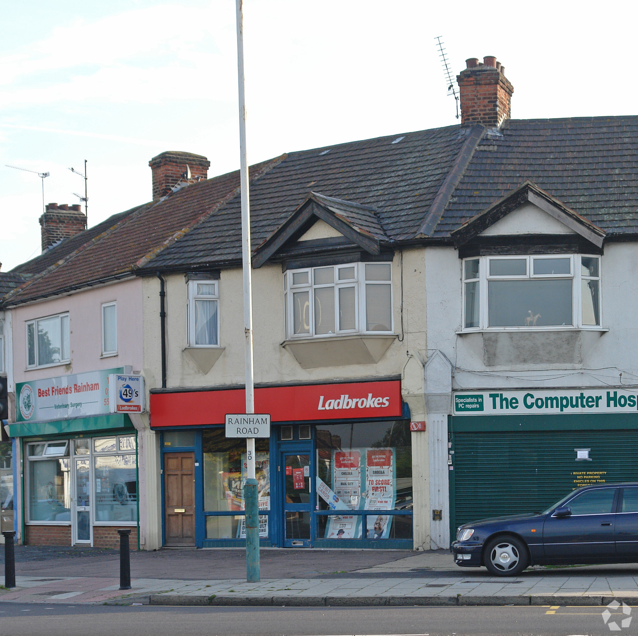 80 Rainham Rd, Rainham for sale Primary Photo- Image 1 of 1