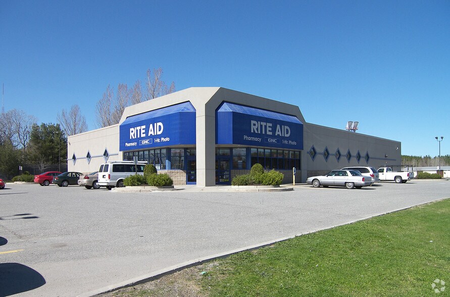 713 Broadway St, Bangor, ME for sale - Primary Photo - Image 1 of 1