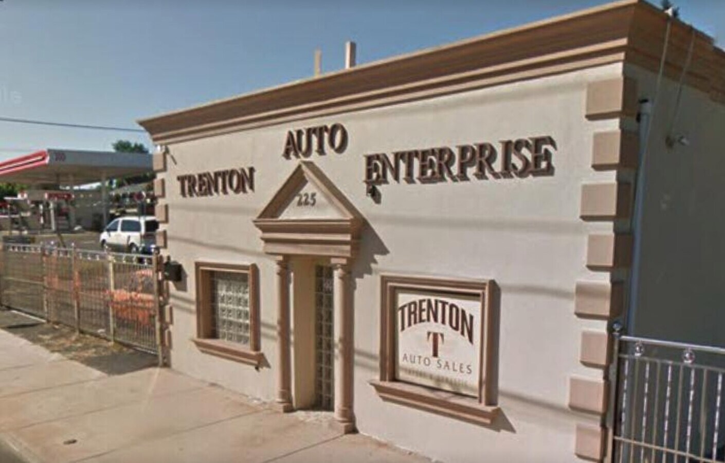 225 Chambers St, Trenton, NJ 08609