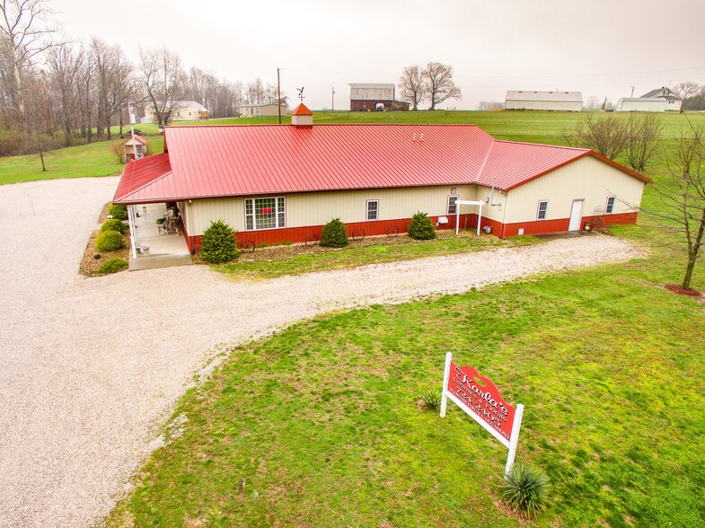 5022 S State Road 65, Owensville, IN 47665