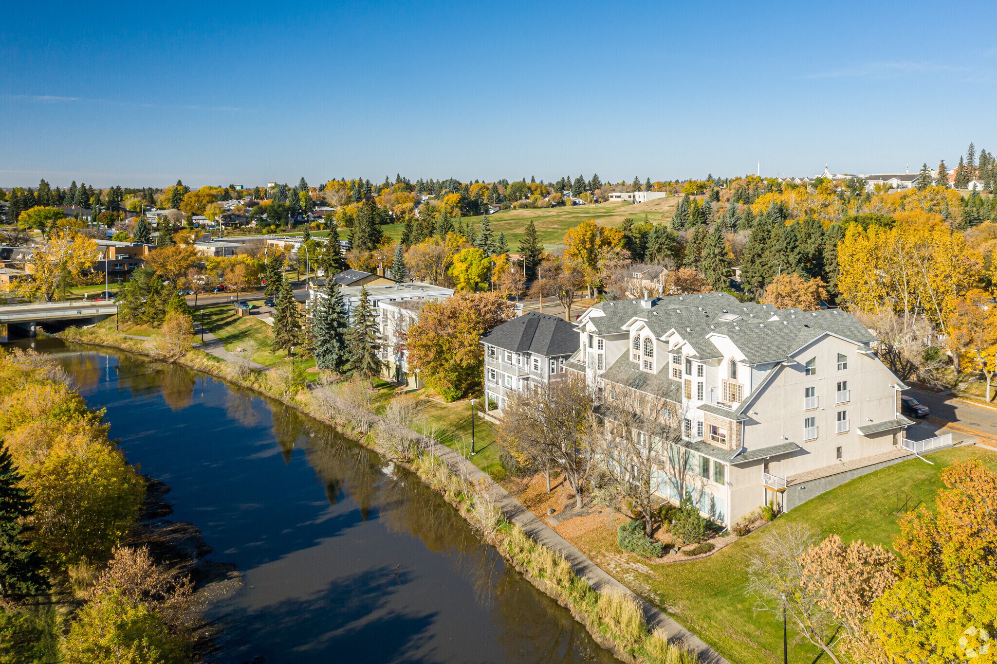 14 Mission Ave, St. Albert, AB T8N 1H4 Office for Lease