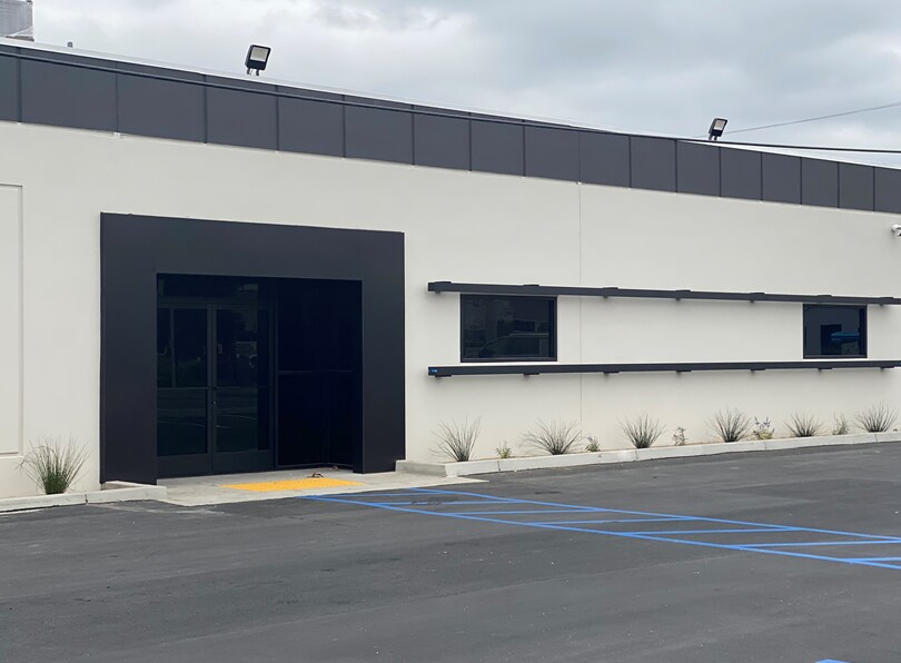 1620 E Ball Rd, Anaheim, CA for sale Primary Photo- Image 1 of 1