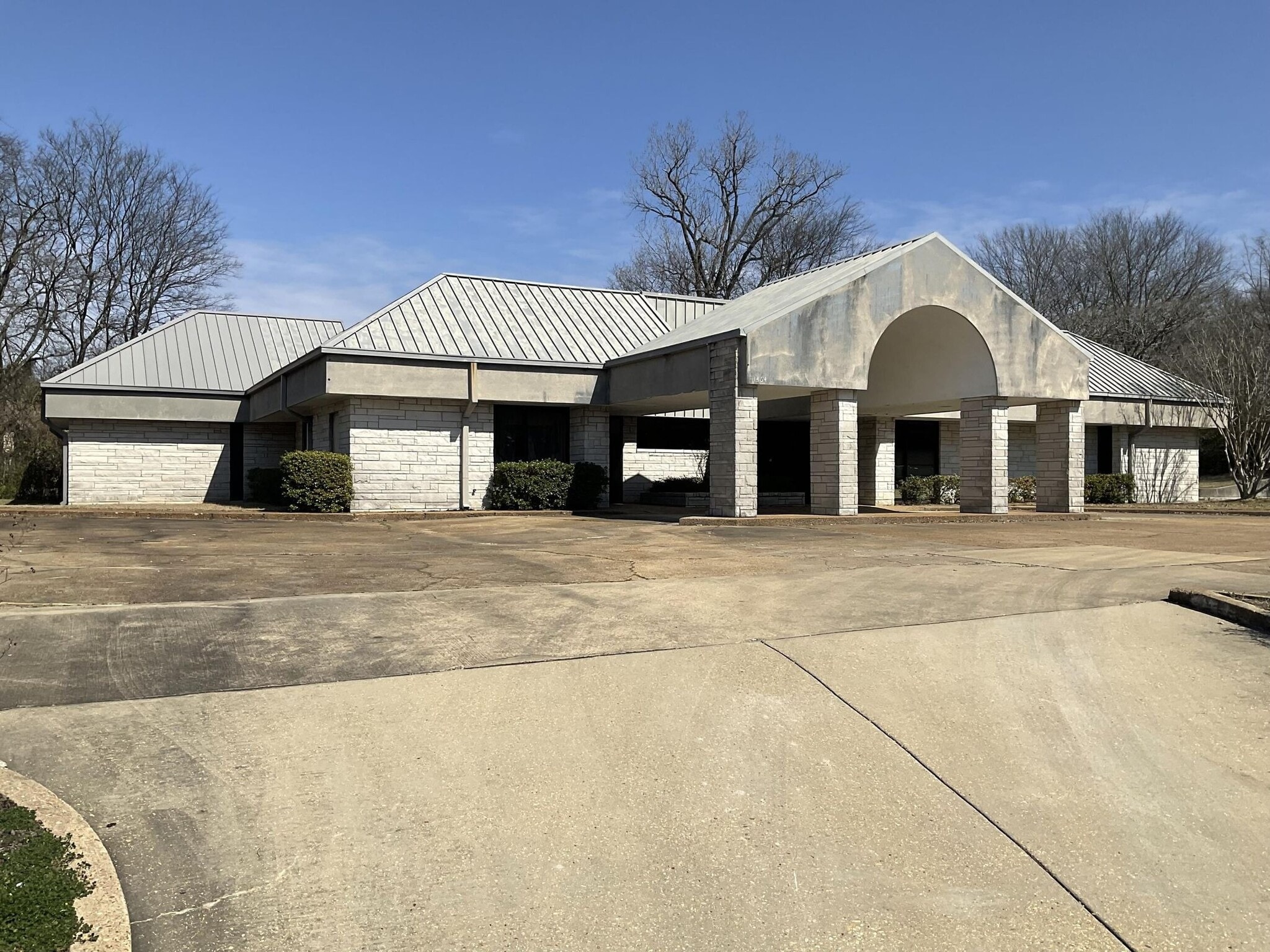 1464 Medical Park Cir, Tupelo, MS for sale Building Photo- Image 1 of 2