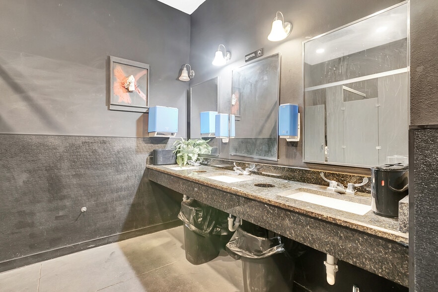 122 S Howard Ave, Tampa, FL for lease - Building Photo - Image 3 of 58