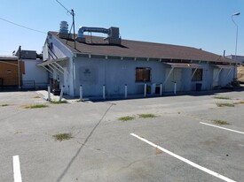 2805 E South St, Long Beach CA - Commercial Kitchen