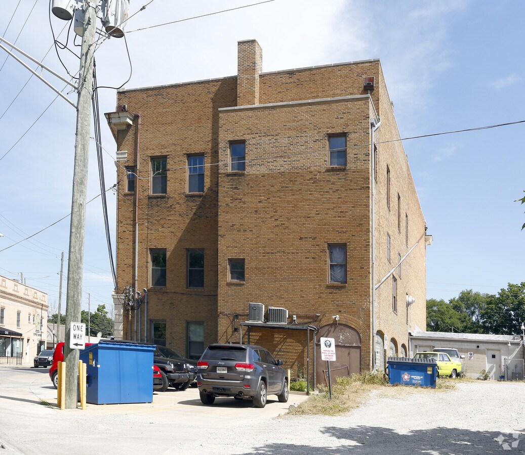 5515 E Washington St, Indianapolis, IN 46219