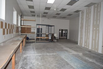 1995 Central Ave, Albany, NY for lease Interior Photo- Image 2 of 7