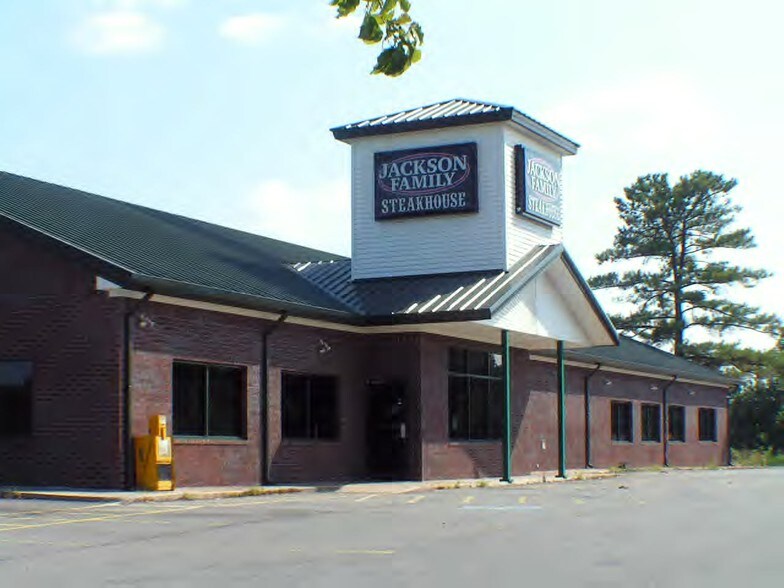 2747 W Main St, Clarksville, AR for sale - Primary Photo - Image 1 of 1