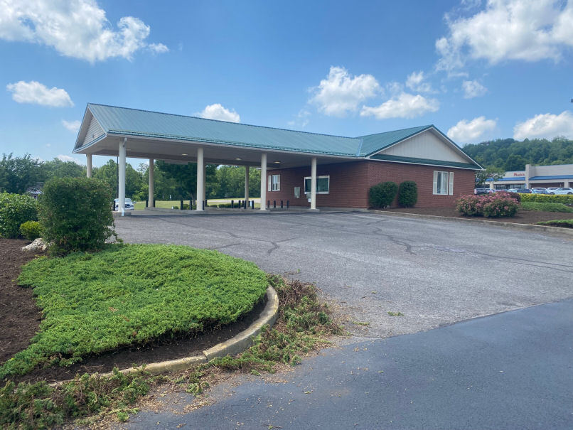 100 Marion Sq, Fairmont, WV 26554 - Retail for Sale | LoopNet