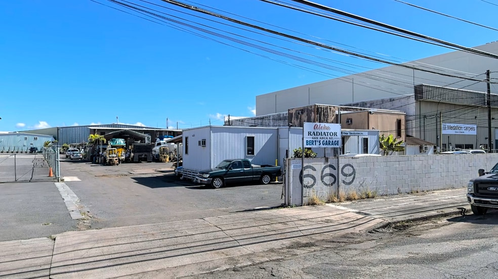 659-669 Ahua St, Honolulu, HI for lease - Building Photo - Image 3 of 6
