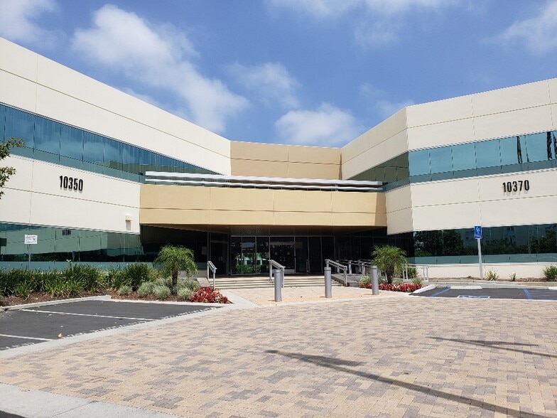 10350-10390 Commerce Center Dr, Rancho Cucamonga, CA for lease - Building Photo - Image 2 of 15