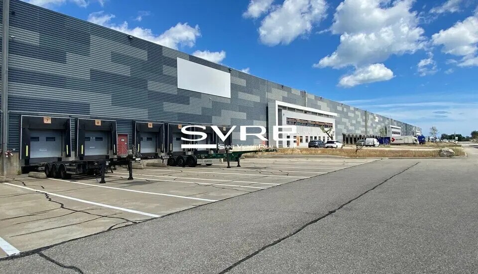 Industrial in Fos-sur-Mer for lease - Building Photo - Image 1 of 10