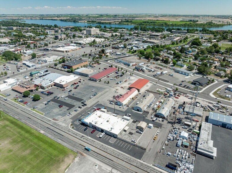 502 Wellsian Way, Richland, WA for sale - Building Photo - Image 1 of 1