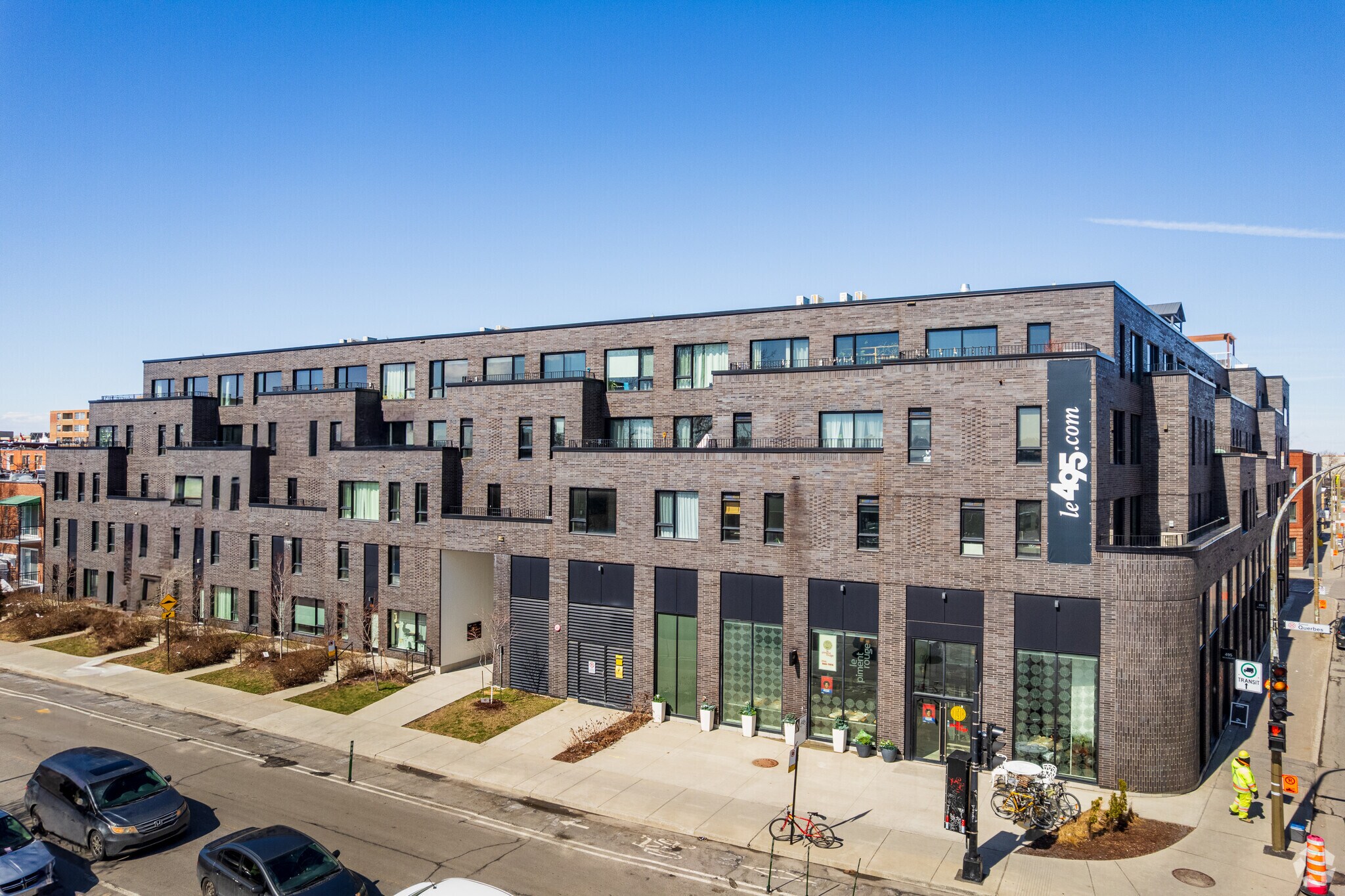 495 Av Beaumont, Montréal, QC for lease Building Photo- Image 1 of 3