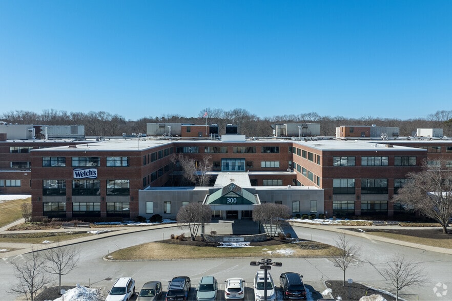 300 Baker Ave, Concord, MA for lease - Primary Photo - Image 1 of 15