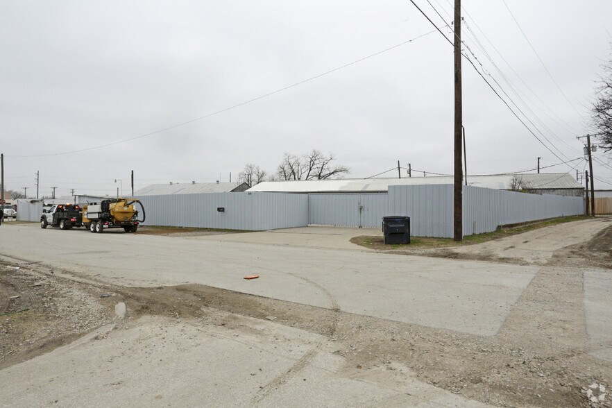 218 1/2 E State St, Garland, TX for sale - Primary Photo - Image 1 of 1