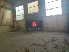Industrial in Arles for lease Building Photo- Image 2 of 4