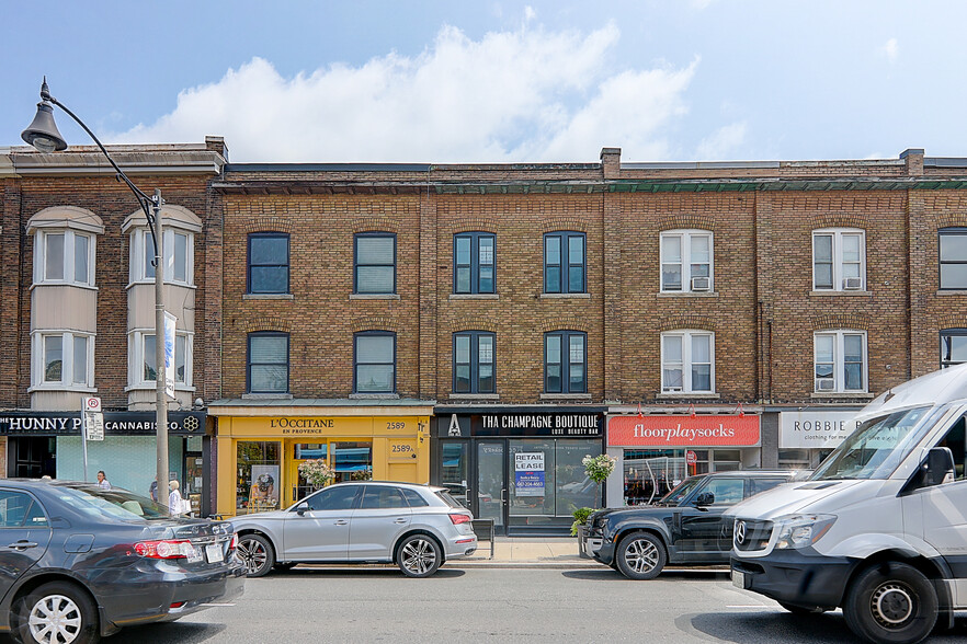 2587 Yonge St, Toronto, ON for lease - Building Photo - Image 3 of 7