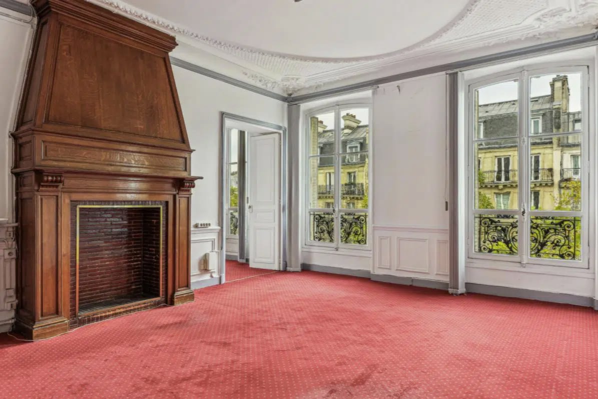 114 Boulevard De Magenta, Paris for sale Interior Photo- Image 1 of 6
