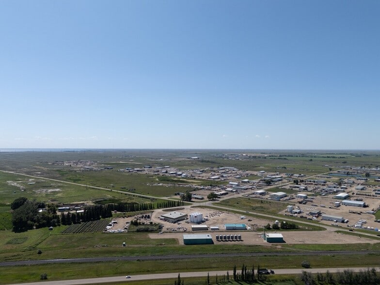 184075 7 St E, Brooks, AB for sale - Aerial - Image 2 of 9