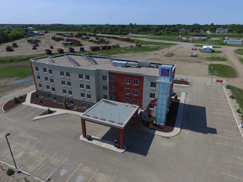 405 Ogilvie St, Moosomin, SK S0G 3N0 Motel 6 Moosomin
