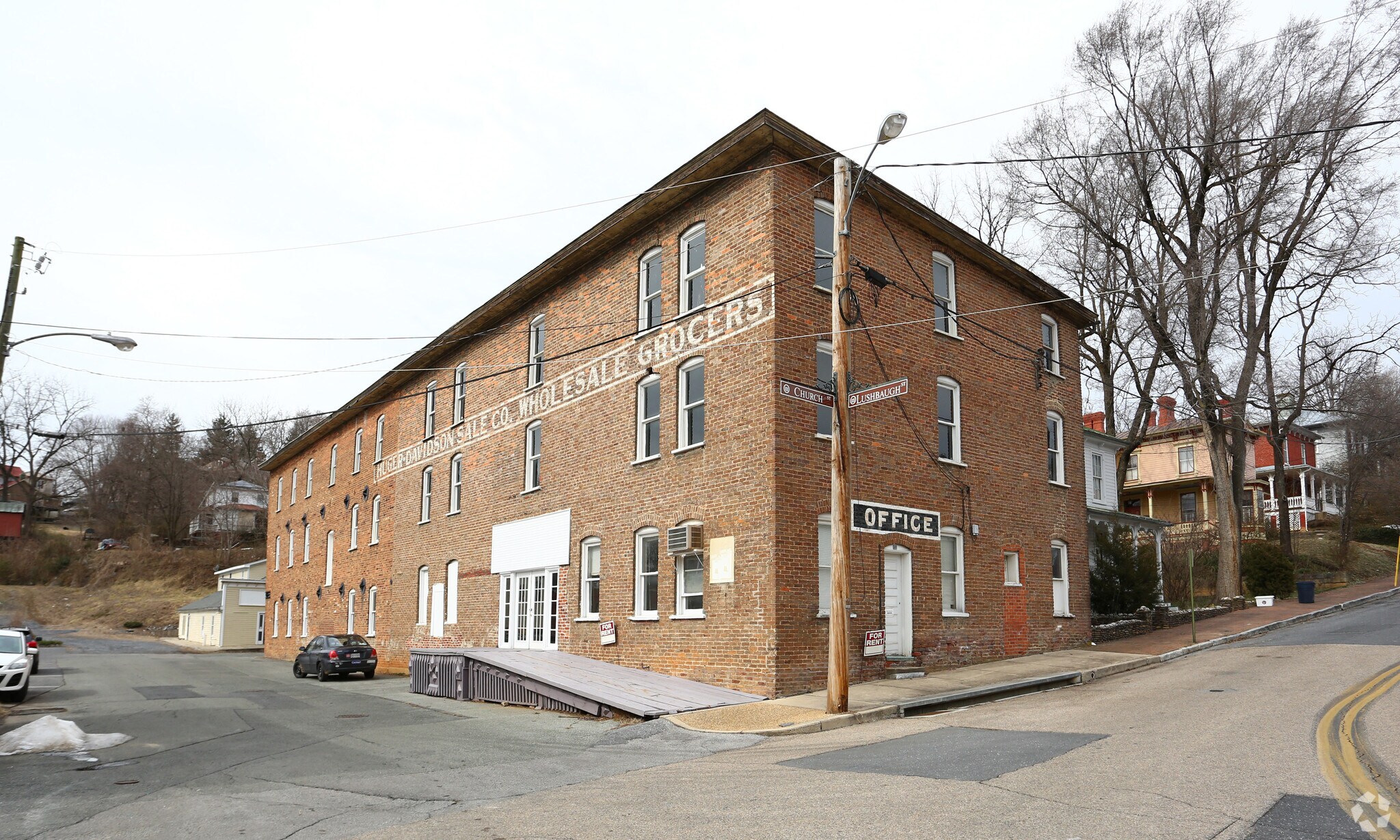 222 Church St, Staunton, VA for sale Primary Photo- Image 1 of 1
