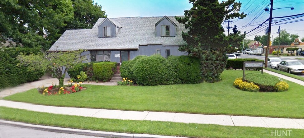 1617 Front St, East Meadow, NY for sale - Building Photo - Image 1 of 1