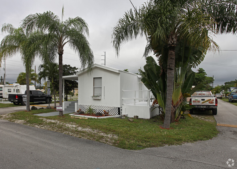 5931 Polk St, Hollywood, FL for sale - Primary Photo - Image 1 of 6