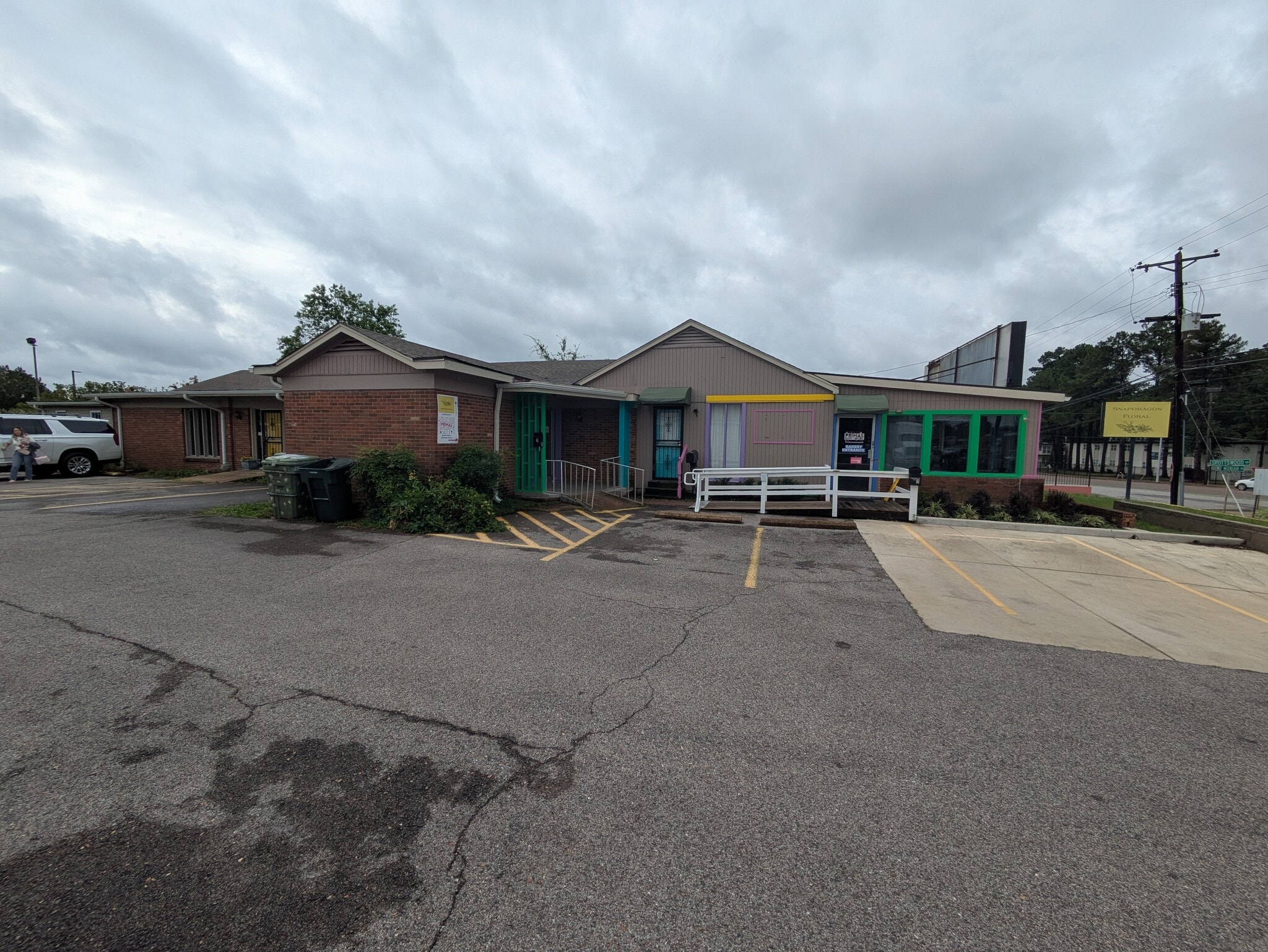 734 Mt Moriah Rd, Memphis, TN for lease Building Photo- Image 1 of 28