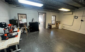 202 Banker St, Brooklyn, NY for lease Interior Photo- Image 1 of 4