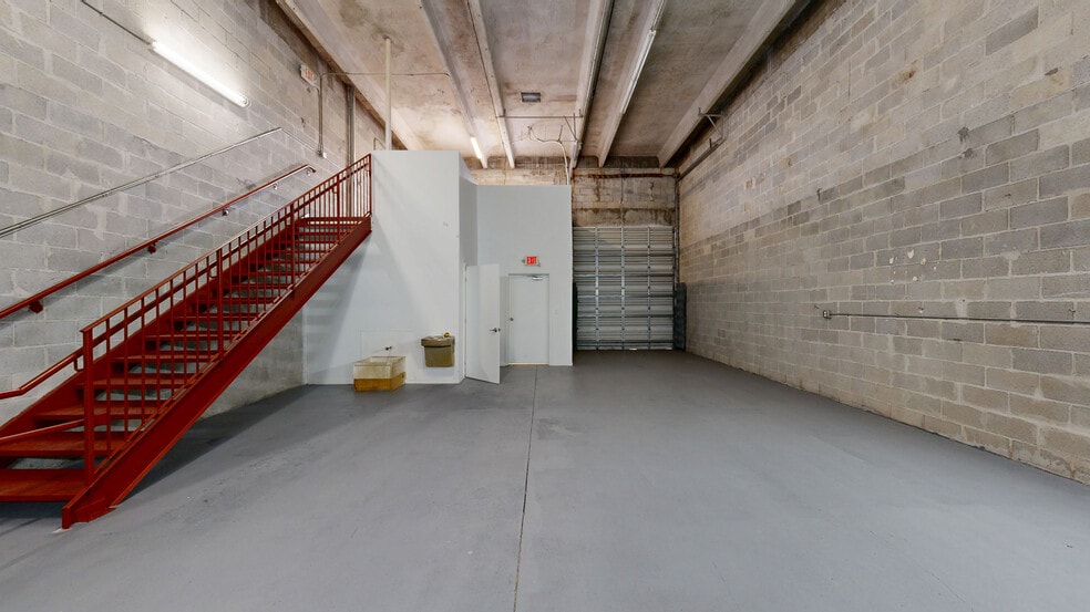 13420-13432 NW 38th Ct, Opa Locka, FL for lease - Matterport 3D Scan - Image 2 of 22