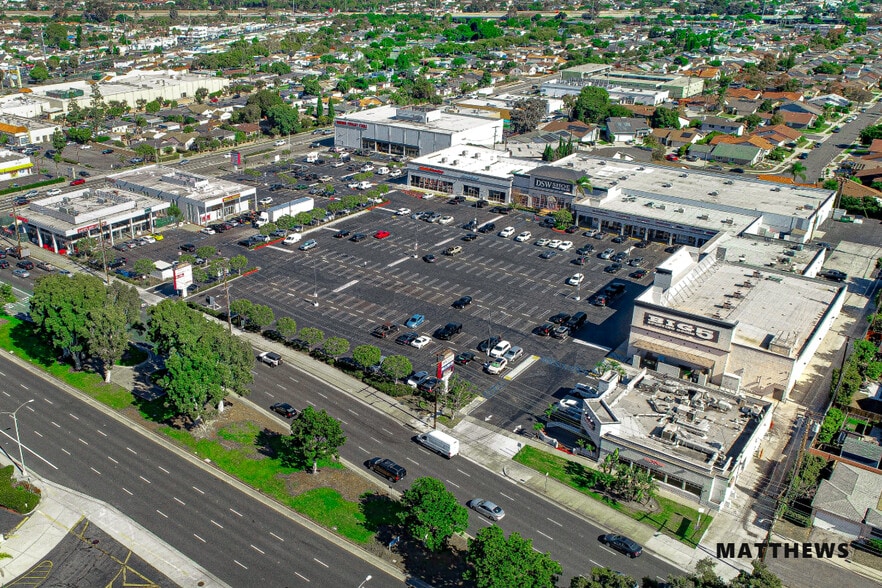 17490 Hawthorne Blvd, Torrance, CA for lease - Building Photo - Image 1 of 3