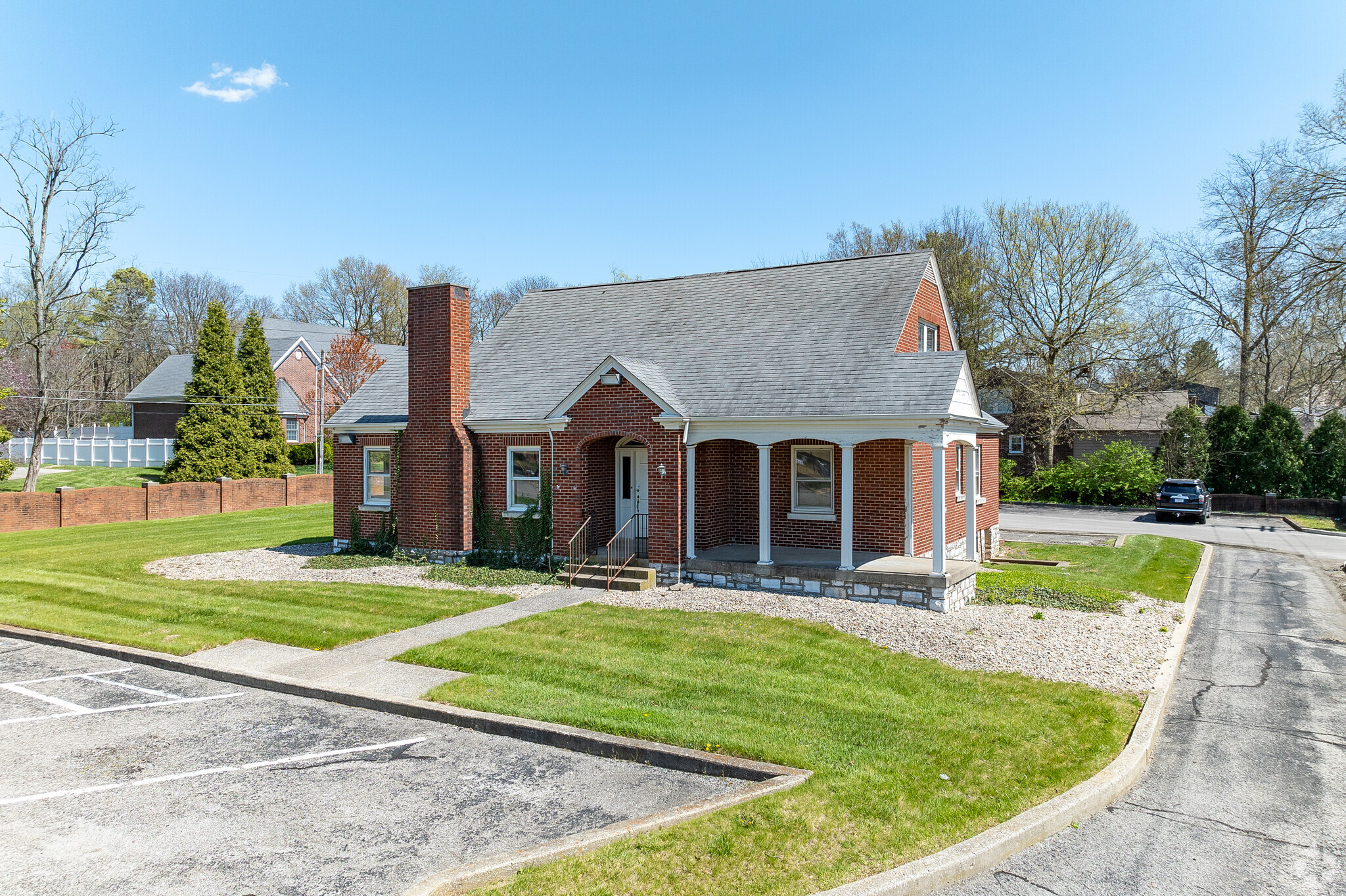 1950 Nicholasville Rd, Lexington, KY for lease Building Photo- Image 1 of 15