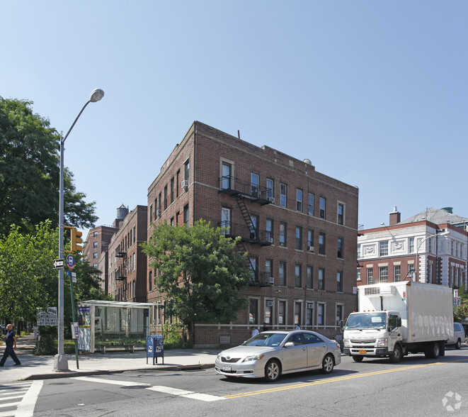 632 Ocean Pky, Brooklyn, NY for lease - Building Photo - Image 1 of 8