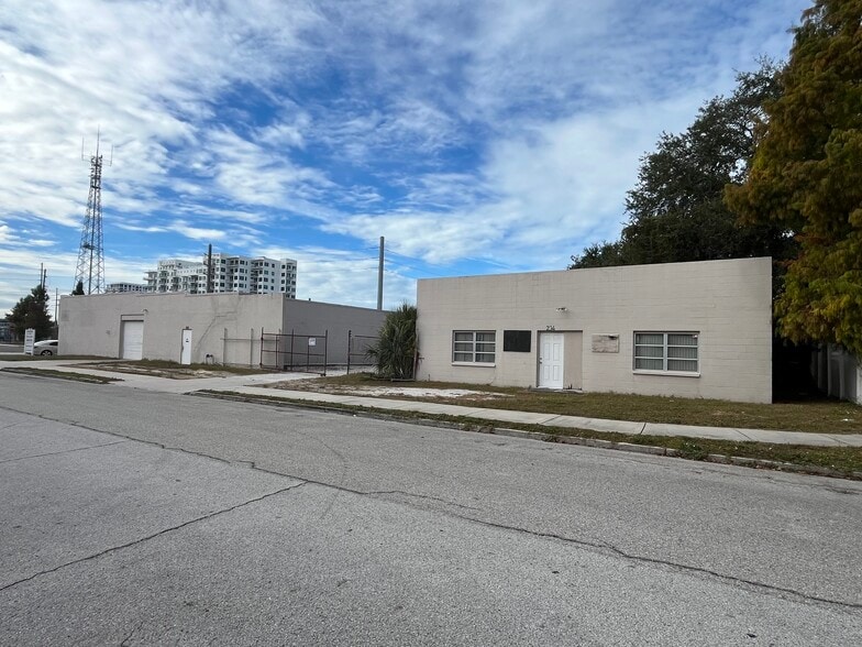 1501 Burlington Ave N, Saint Petersburg, FL for lease - Building Photo - Image 2 of 8