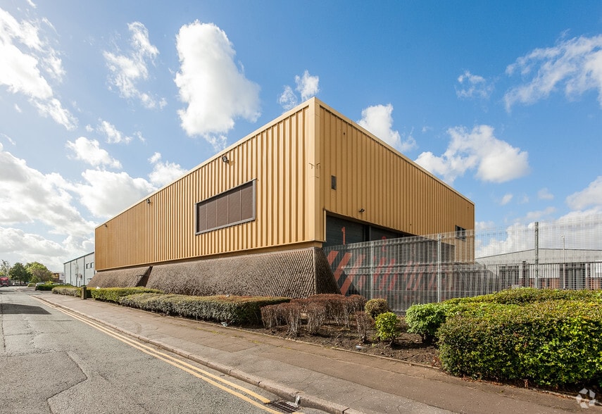Textilose Rd, Manchester for sale - Primary Photo - Image 1 of 1