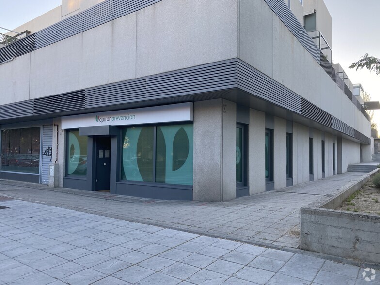 Avenida Pintor Antonio López, 6, Pinto, Madrid for sale - Building Photo - Image 1 of 1