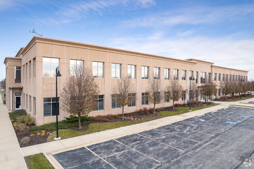 2651 Compass Rd, Glenview, IL for lease - Building Photo - Image 1 of 7