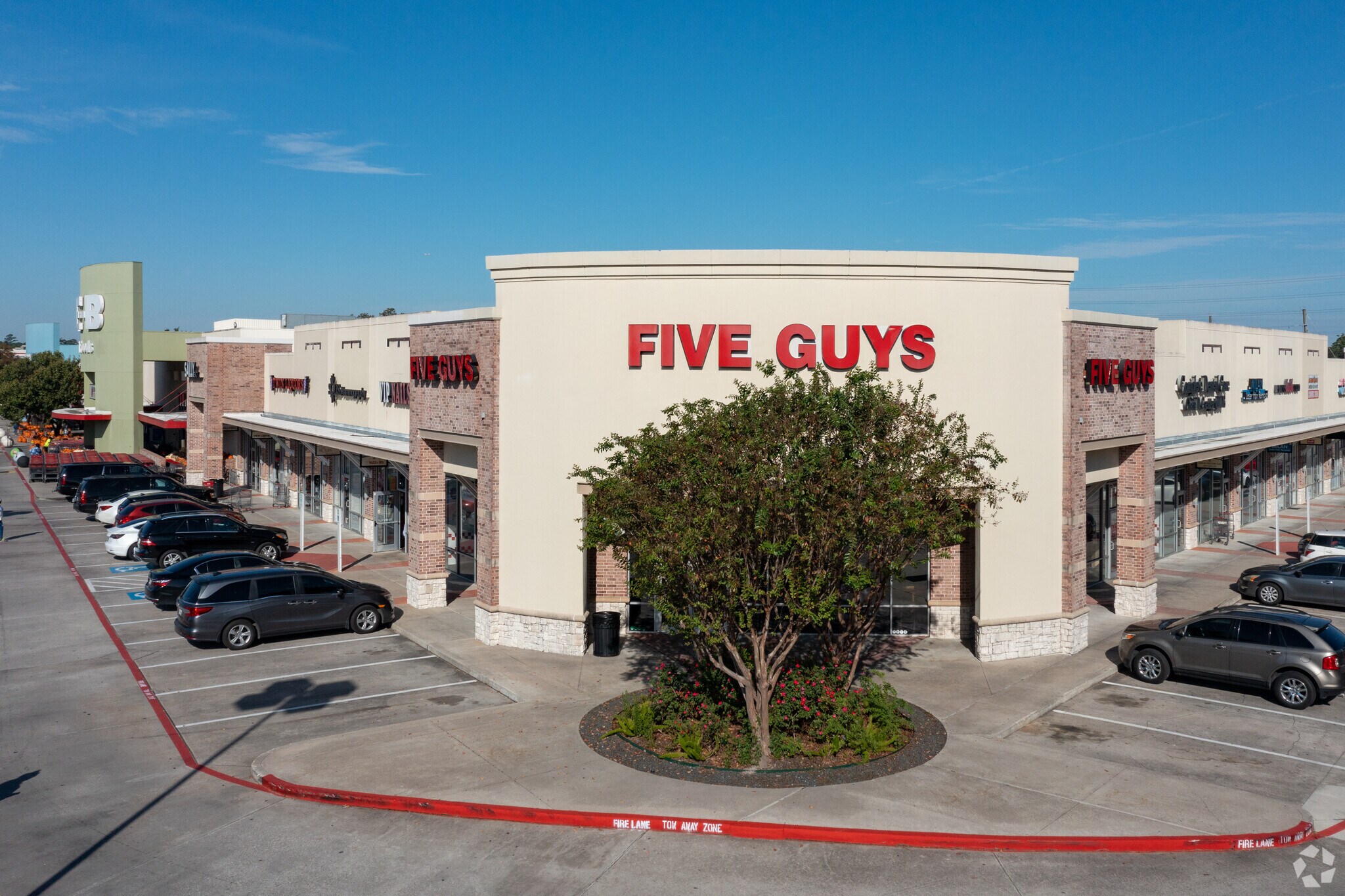 19211 W Lake Houston Pky, Humble, TX for sale Primary Photo- Image 1 of 1