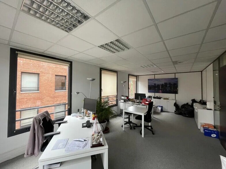 Office in Wasquehal for sale - Building Photo - Image 3 of 9