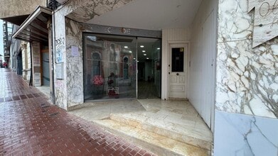 Retail in Terrassa, Barcelona for lease Interior Photo- Image 1 of 13