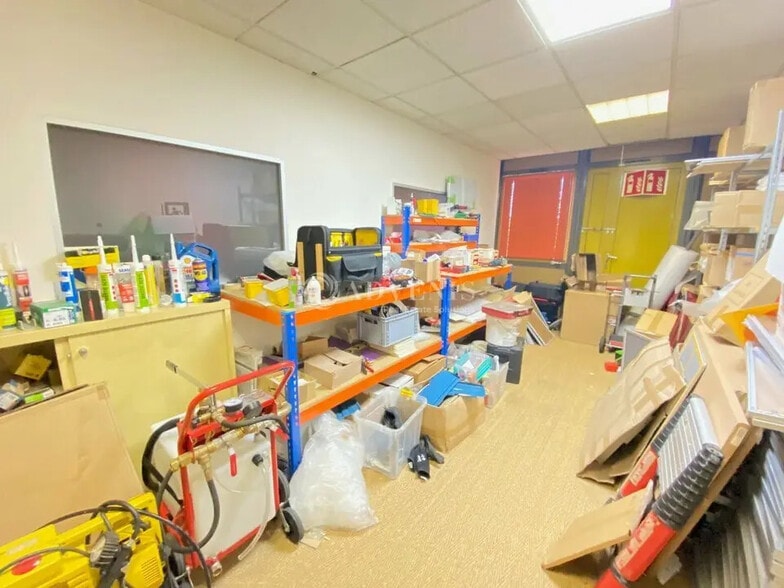 Office in Croissy-Beaubourg for sale - Interior Photo - Image 3 of 4