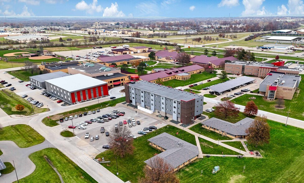 1500 W Agency Rd, West Burlington, IA for sale - Primary Photo - Image 1 of 4