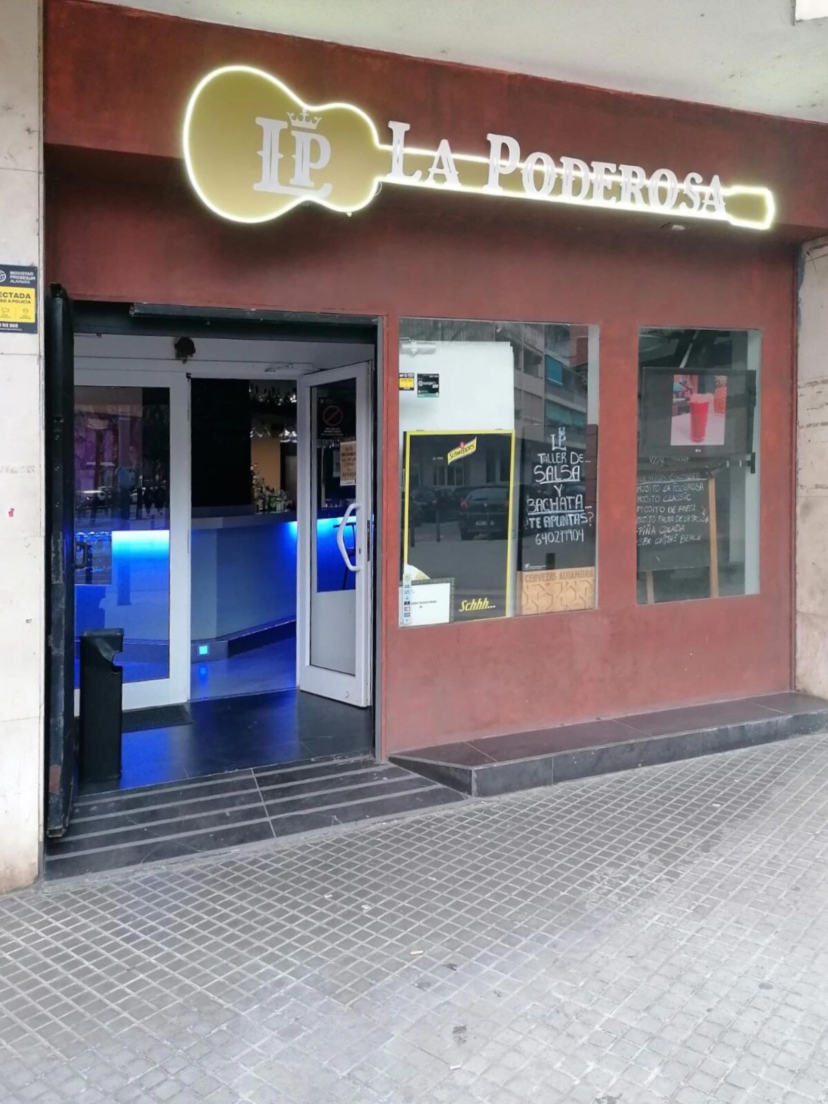 Retail in Sant Boi de Llobregat, Barcelona for lease Interior Photo- Image 1 of 10