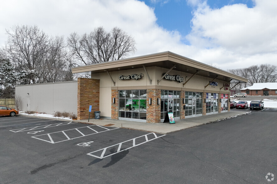 1789 N Lexington Ave, Roseville, MN for lease - Primary Photo - Image 1 of 5